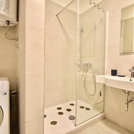 Apartamento Modern With 2 Bedrooms Near Arena