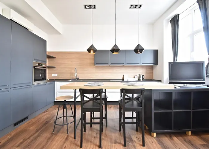 Modern With 2 Bedrooms Near Arena Apartmán Pula