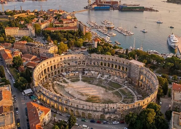 Modern With 2 Bedrooms Near Arena Apartmán