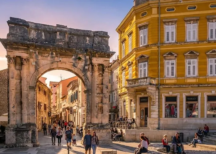 Apartment Modern With 2 Bedrooms Near Arena *